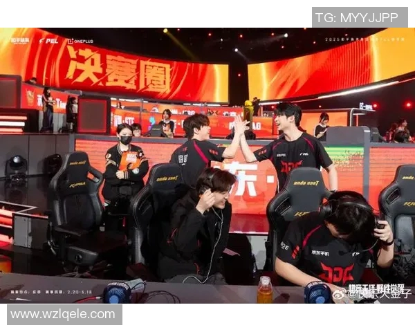 S15LOL赛事中JDG团队协作引发热议和平精英玩家的不同看法分析实时数据